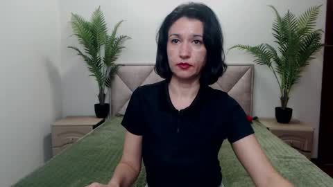 Cameronenns online show from November 21, 2025, 1:43 pm