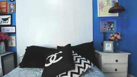 --- Cameron --- online show from November 7, 2025, 9:37 pm