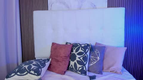 cami_adamss online show from April 4, 2026, 12:02 pm