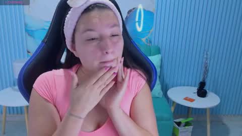 Cami  online show from December 14, 2025, 12:10 pm