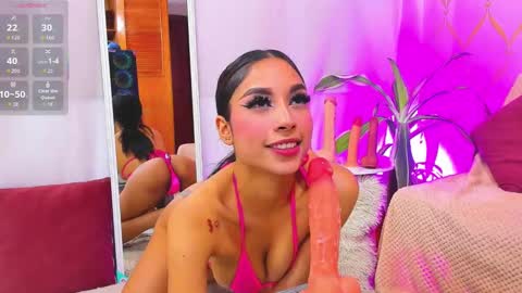 Snapshot of cami_evanns chatting on October 3, 2025, 4:20 am Camila online show from October 3, 2025, 4:20 am