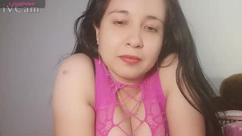 Snapshot of cami_hot_hair chatting on June 5, 2026, 10:48 pm cami online show from June 5, 2026, 10:48 pm