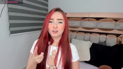 Snapshot of cami_lovers1 chatting on February 3, 2025, 12:04 am camii online show from February 3, 2025, 12:04 am