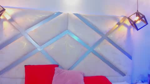 Snapshot of cami_rouxx chatting on July 24, 2026, 9:02 pm cami_rouxx online show from July 24, 2026, 9:02 pm