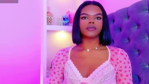 camiestrada online show from November 23, 2025, 6:19 pm