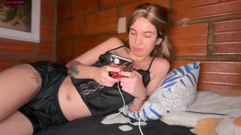 Snapshot of camii19y chatting on February 10, 2026, 2:48 am camii19y online show from February 10, 2026, 2:48 am