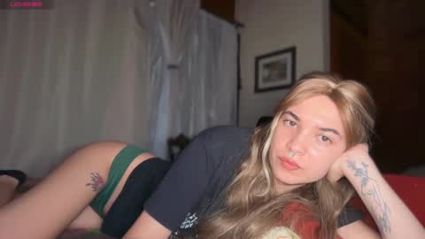 Snapshot of camii19y chatting on February 20, 2026, 12:29 am camii19y online show from February 20, 2026, 12:29 am