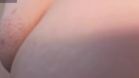 Camila online show from April 16, 2026, 9:04 pm