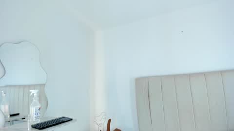 Cami online show from January 28, 2025, 2:00 am