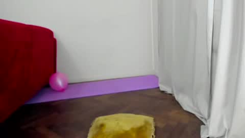 Snapshot of camila_berk chatting on December 10, 2024, 4:56 am Cami online show from December 10, 2024, 4:56 am