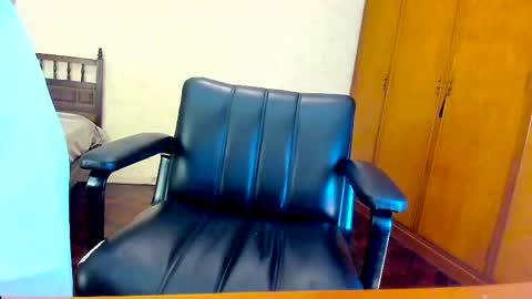 Snapshot of camila_berk chatting on February 16, 2025, 9:15 am Cami online show from February 16, 2025, 9:15 am