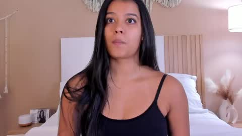 Snapshot of camila_bustamante_ chatting on April 22, 2026, 1:45 pm camila_bustamante_ online show from April 22, 2026, 1:45 pm