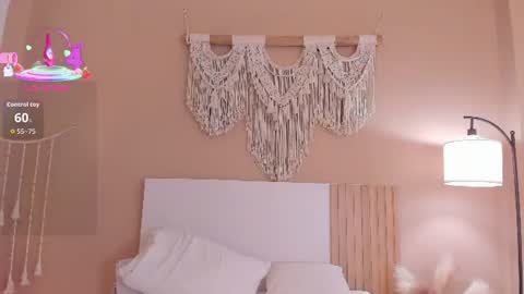 camila_bustamante_ online show from June 9, 2026, 2:28 pm