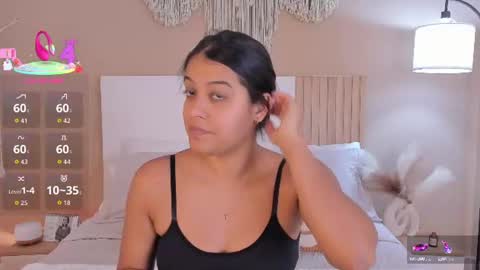 camila_bustamante_ online show from June 11, 2026, 4:27 pm