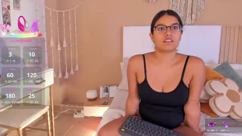 camila_bustamante_ online show from July 28, 2026, 8:52 pm