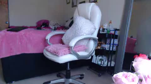 Camila online show from February 2, 2025, 1:30 pm