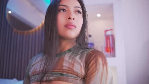 Camila online show from April 15, 2026, 4:08 am