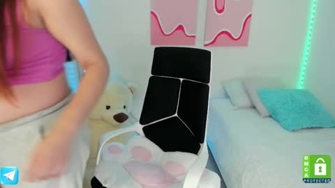  C A M I  online show from March 3, 2025, 12:59 am