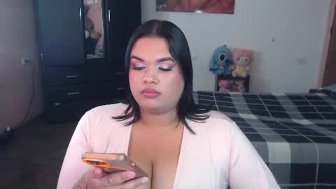 Snapshot of camila_fuenmayor chatting on June 18, 2026, 9:14 am online show from June 18, 2026, 9:14 am