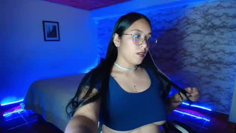 Snapshot of camila_iroose chatting on May 4, 2026, 12:17 am Camila Roose online show from May 4, 2026, 12:17 am