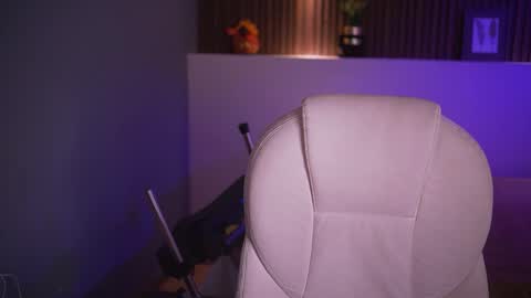 camila_martinez9 online show from November 18, 2025, 11:36 am