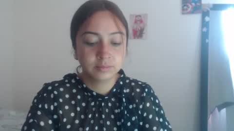 Snapshot of camila_rouswhyth chatting on April 17, 2026, 4:10 pm camila_rouswhyth online show from April 17, 2026, 4:10 pm