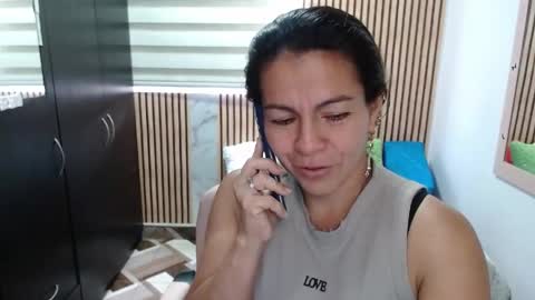 Snapshot of camila_vargas_ chatting on May 4, 2026, 9:33 pm Camila Vargas online show from May 4, 2026, 9:33 pm