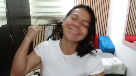 Snapshot of camila_vargas_ chatting on May 26, 2026, 3:41 pm Camila Vargas online show from May 26, 2026, 3:41 pm