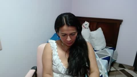 Camila Vargas online show from July 28, 2026, 8:52 pm