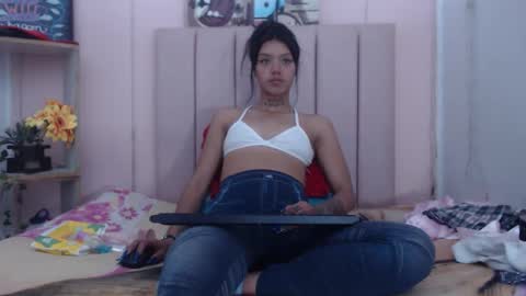 Snapshot of camila_williiamsres chatting on May 7, 2026, 11:43 pm camila_williiamsres online show from May 7, 2026, 11:43 pm