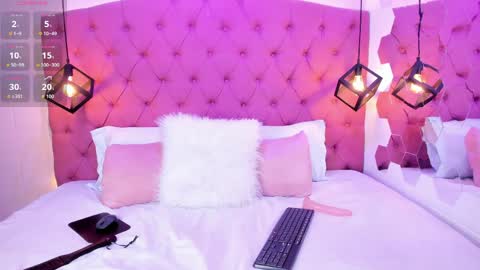 Snapshot of camilaa_mendoza chatting on May 23, 2026, 12:05 am CAMII online show from May 23, 2026, 12:05 am