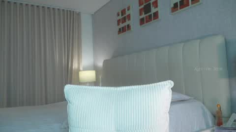 Camila online show from April 17, 2026, 11:30 pm