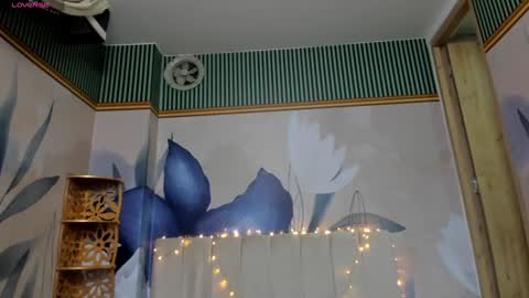 Snapshot of camilahunter__ chatting on December 27, 2024, 3:20 am Camila online show from December 27, 2024, 3:20 am