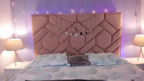 Camila  online show from February 19, 2026, 4:08 am