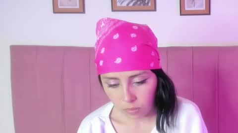 Camila online show from October 11, 2025, 12:47 pm