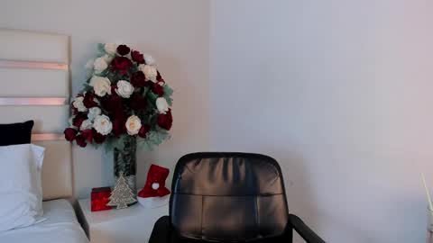 Camila online show from January 2, 2025, 7:40 pm