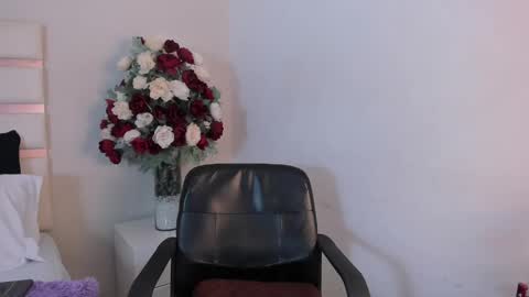 Camila online show from February 1, 2025, 2:26 am