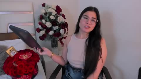 Camila online show from February 15, 2025, 9:15 pm