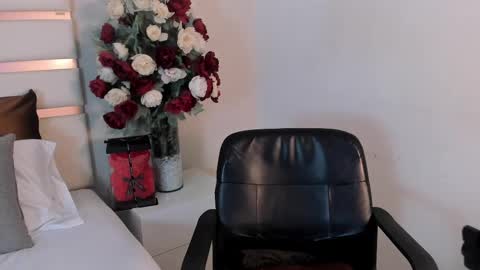 Camila online show from March 11, 2025, 2:10 am