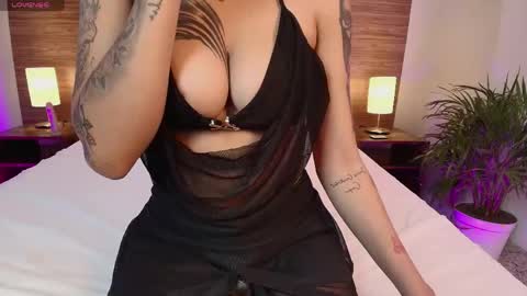 Camila Velour  online show from May 10, 2026, 6:40 am