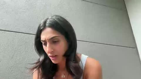 camiliakxoxo online show from March 21, 2026, 2:09 pm