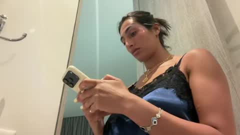 camiliakxoxo online show from July 9, 2026, 1:20 am