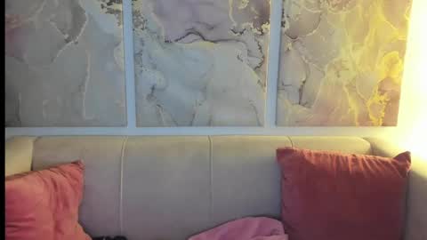 Snapshot of camilladreamer chatting on April 22, 2026, 12:46 am camilladreamer online show from April 22, 2026, 12:46 am