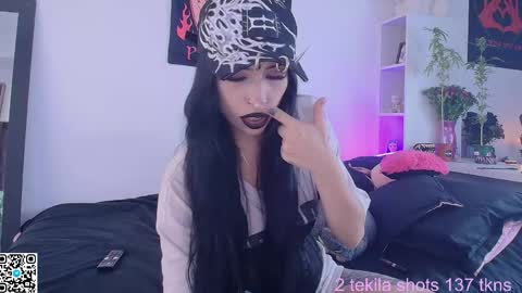 Snapshot of camille_666 chatting on April 27, 2026, 8:40 pm Camille online show from April 27, 2026, 8:40 pm
