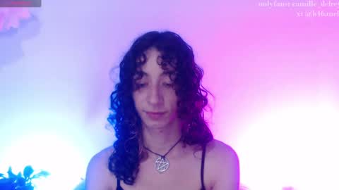 Snapshot of camille_delrey chatting on December 12, 2024, 11:47 pm Camille online show from December 12, 2024, 11:47 pm