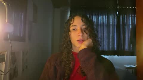 Snapshot of camille_delrey chatting on February 11, 2025, 3:40 pm Camille online show from February 11, 2025, 3:40 pm