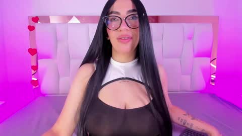 Snapshot of camille_juicy chatting on May 15, 2026, 12:56 pm Camille online show from May 15, 2026, 12:56 pm