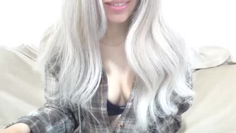 Snapshot of camillebunny chatting on April 25, 2026, 2:58 am CamilleBunny online show from April 25, 2026, 2:58 am