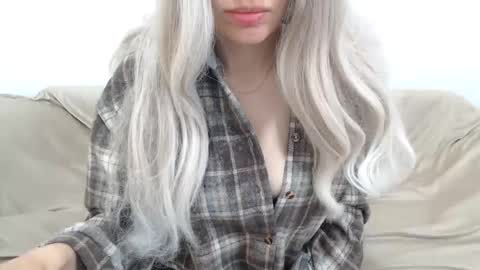 Snapshot of camillebunny chatting on May 6, 2026, 3:02 am CamilleBunny online show from May 6, 2026, 3:02 am