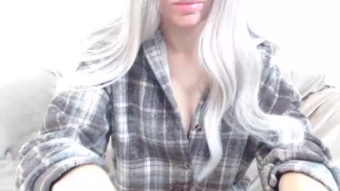 Snapshot of camillebunny chatting on May 28, 2026, 3:04 am CamilleBunny online show from May 28, 2026, 3:04 am